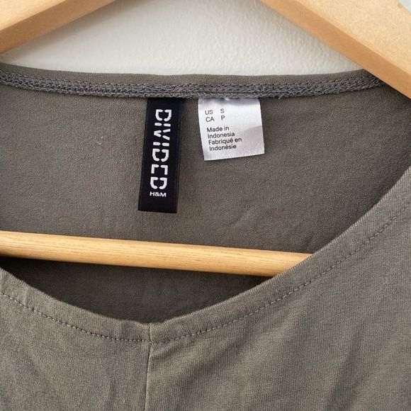 Dark green size small cropped top. - Picture 3 of 3